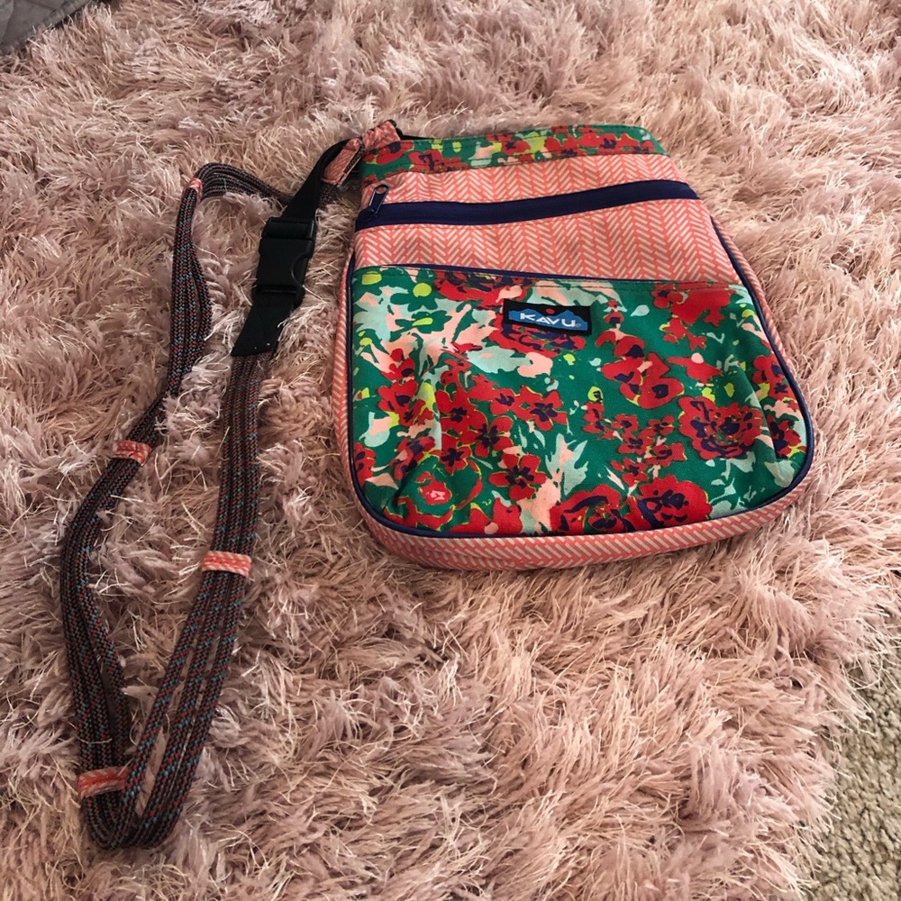 Kavu crossbody purse